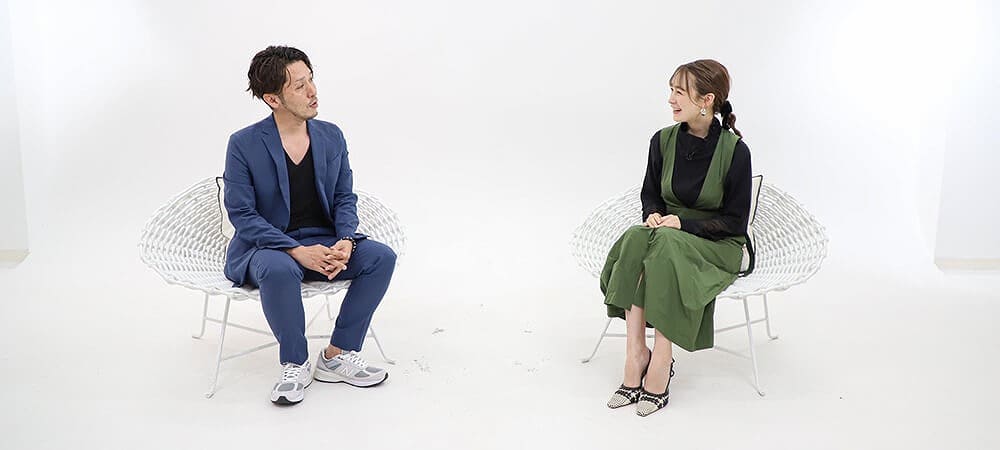 TOKYO MXのHISTORYにて、番組MCの藤井サチさんにインタビューを受けた様子