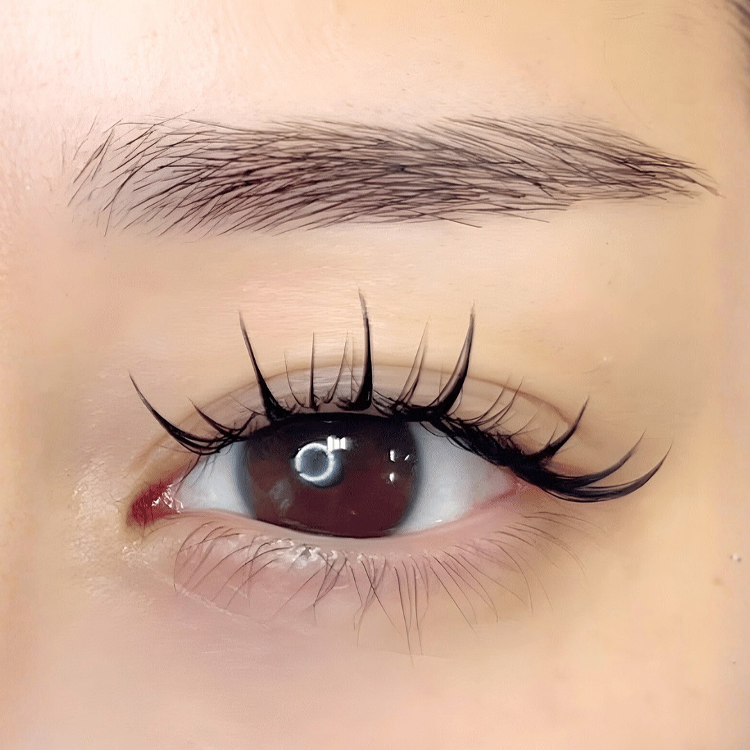 池袋東口店の人気マツエクデザイン例③ フラット・LED向け