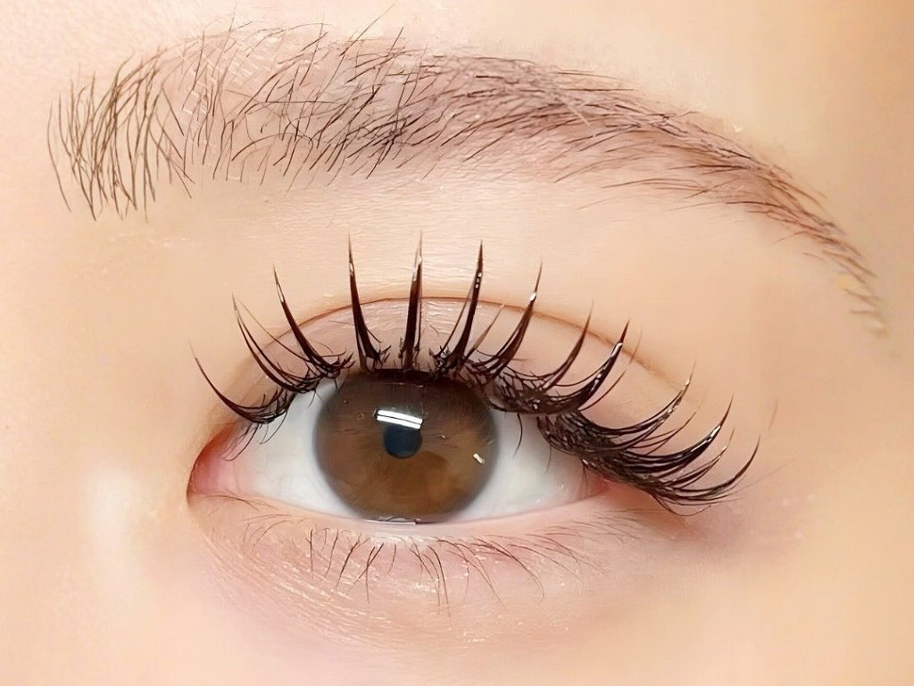 池袋東口店のマツエクデザイン例②