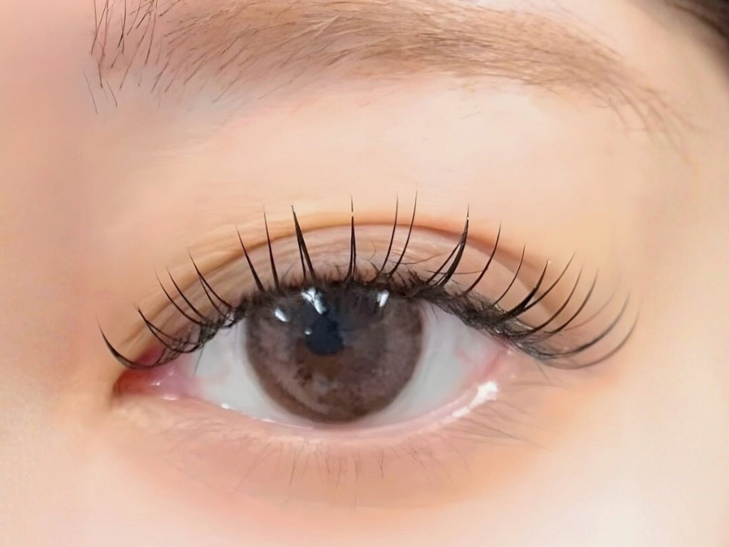 池袋東口店のマツエクデザイン例③