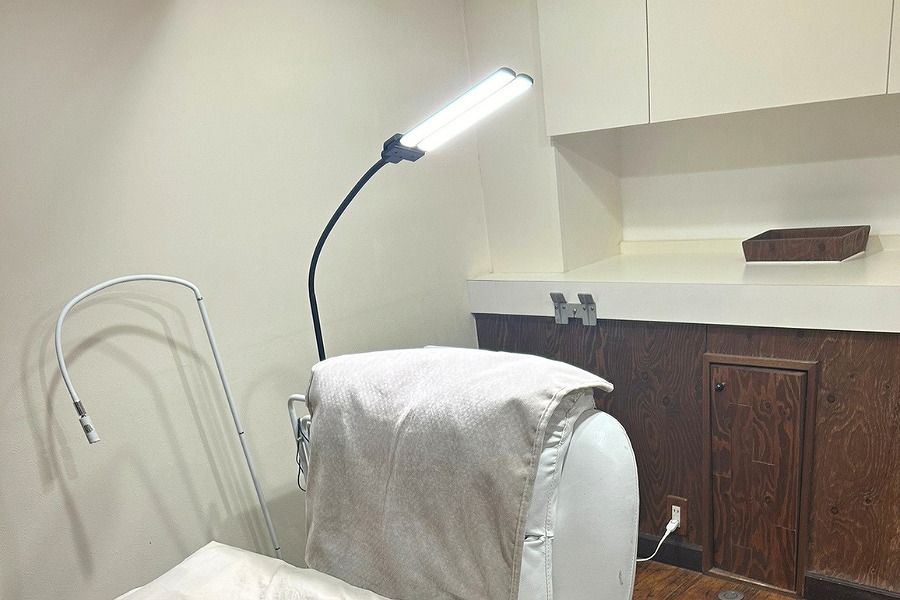 アイリスト 施術用ライト