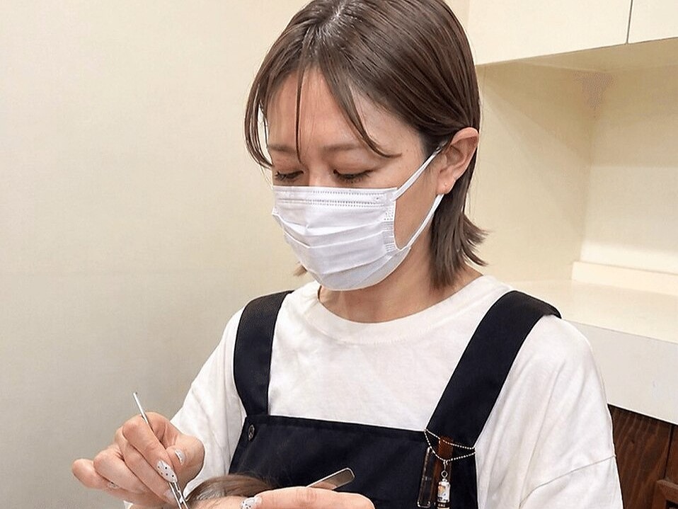 サインポスト志木店で働くパートアイリストスタッフの写真